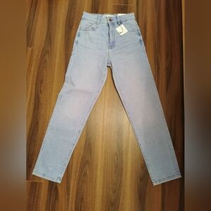 NWT Zara mom jeans Size 2
